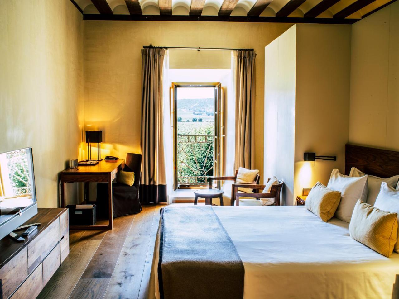 Abadia Retuerta Ledomaine Hotel Sardon De Duero ภายนอก รูปภาพ