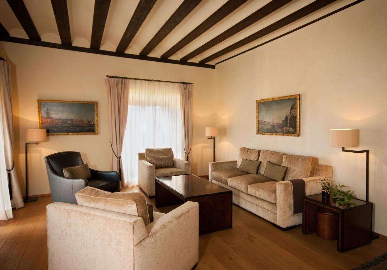 Abadia Retuerta Ledomaine Hotel Sardon De Duero ภายนอก รูปภาพ